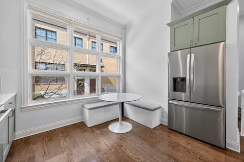 $925,000 | 2060 North Stave Street, Unit 2, Chicago, IL 60647