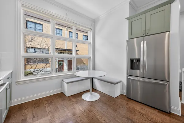 $925,000 | 2060 North Stave Street, Unit 2, Chicago, IL 60647