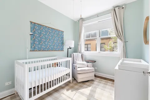 $925,000 | 2060 North Stave Street, Unit 2, Chicago, IL 60647