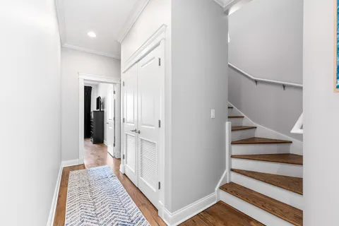 $925,000 | 2060 North Stave Street, Unit 2, Chicago, IL 60647