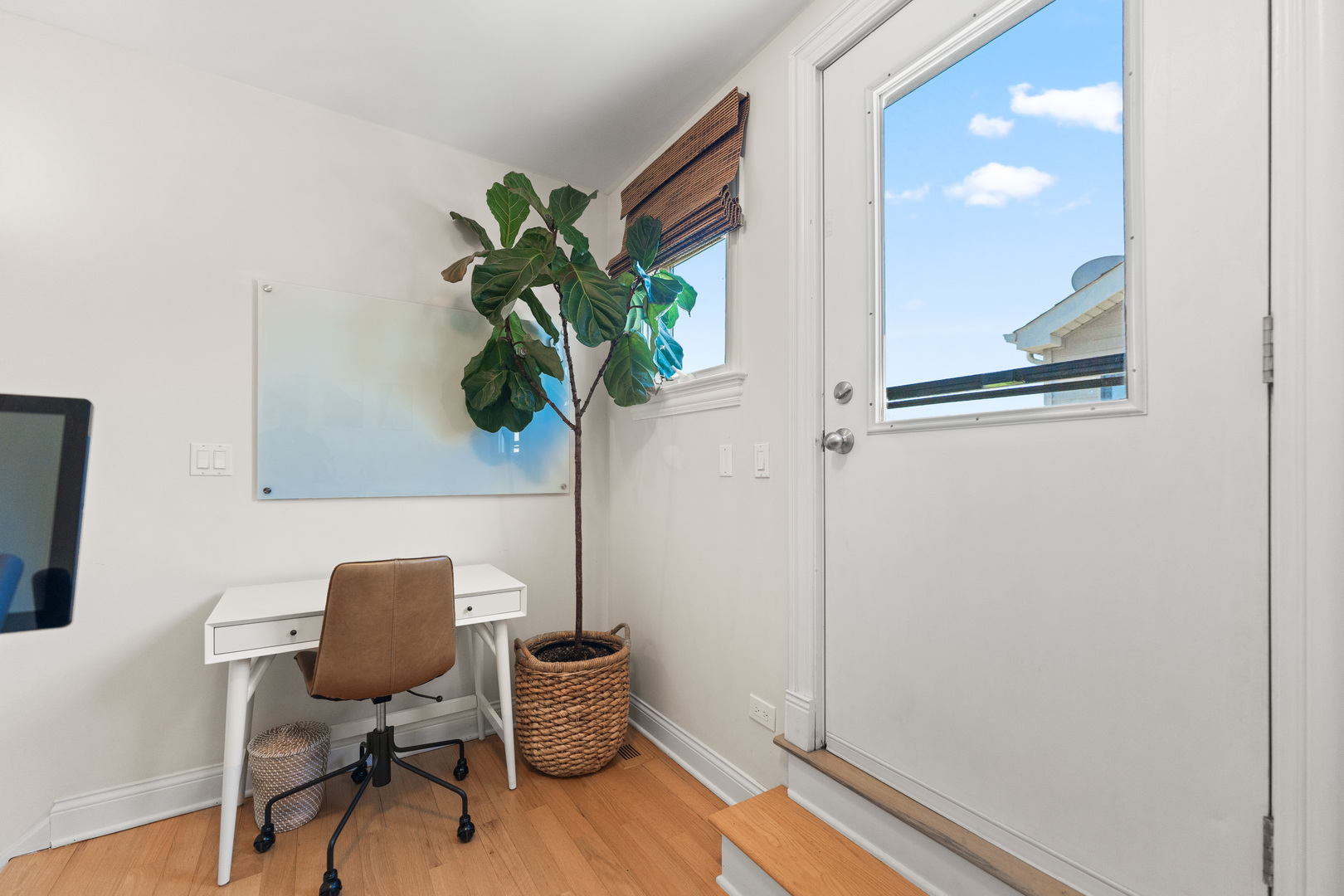 2060 North Stave Street, Unit 2 Chicago, IL 60647 - Photo 22 of 31