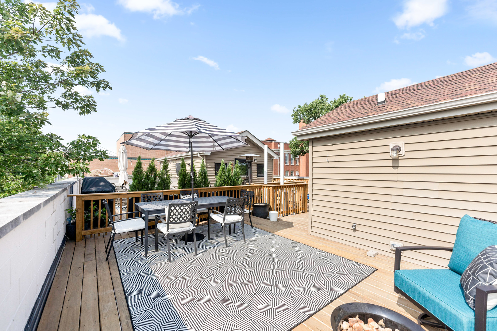 2060 North Stave Street, Unit 2 Chicago, IL 60647 - Photo 24 of 31