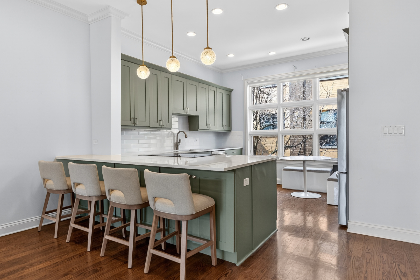 2060 North Stave Street, Unit 2 Chicago, IL 60647 - Photo 9 of 31