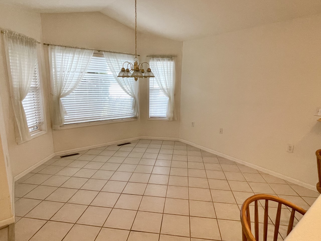 3219 Becker Drive Peru, IL 61354 - Photo 5 of 17 a view of an empty room and window