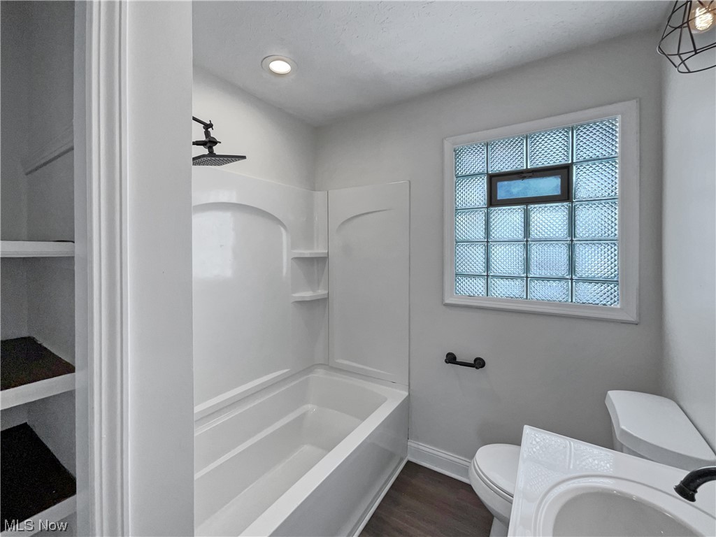 5478 Hauserman Road Cleveland, OH 44130 - Photo 11 of 20