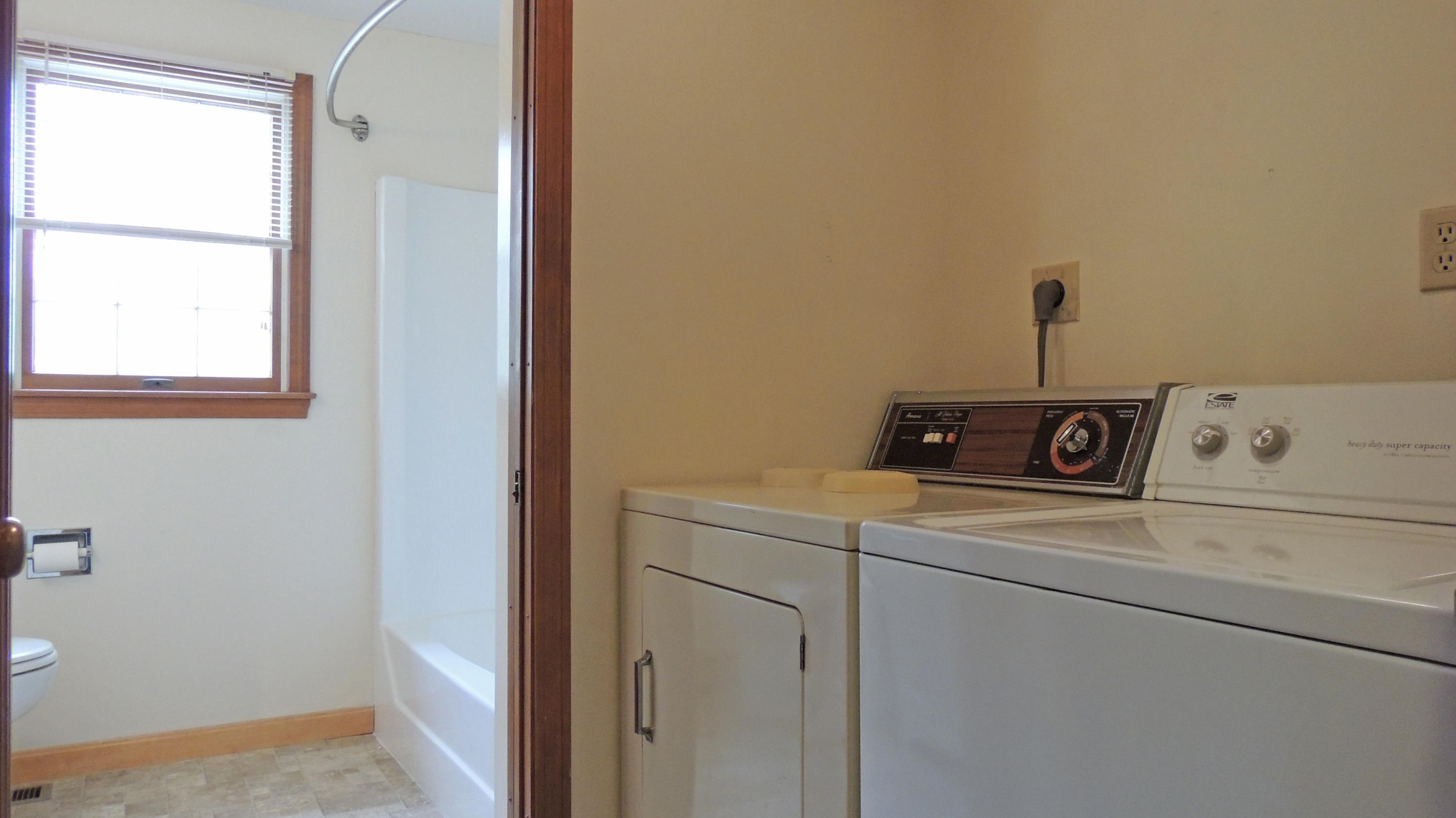 231 Pleasant Bay Road Harwich, MA 02645 - Photo 8 of 20 BATH/LAUNDRY