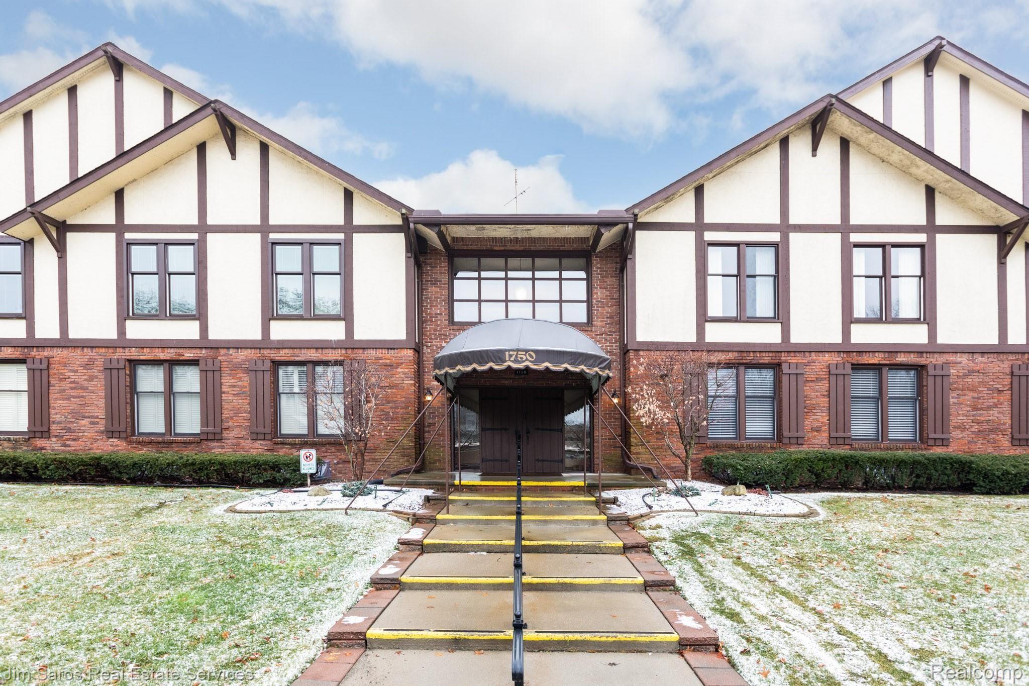 1750 Vernier Road, Unit 21 Grosse Pointe, MI 48236 - Photo 22 of 22 19.jpg