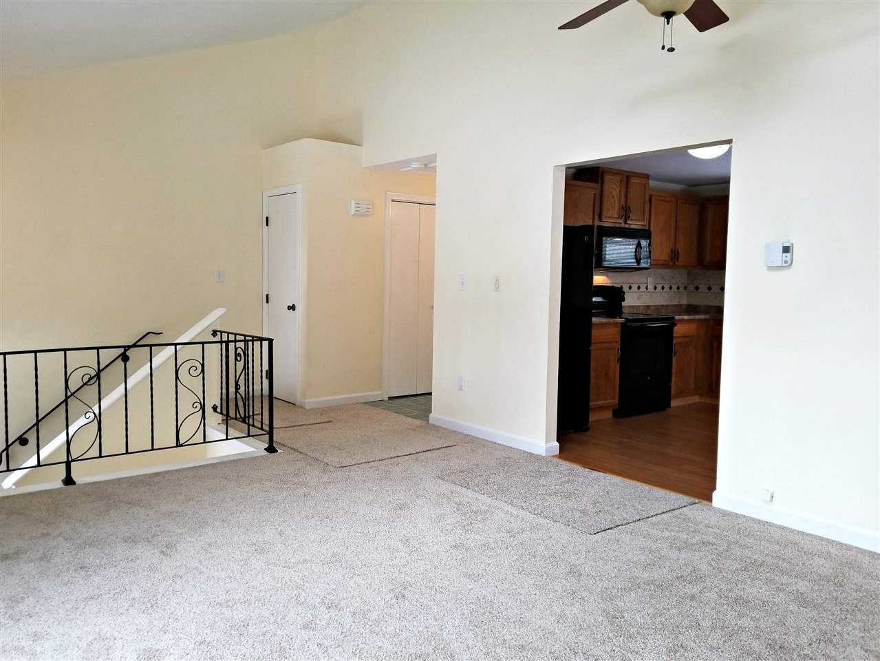 12 R Lancelot Drive, Unit R Derry, NH 03038 - Photo 8 of 19