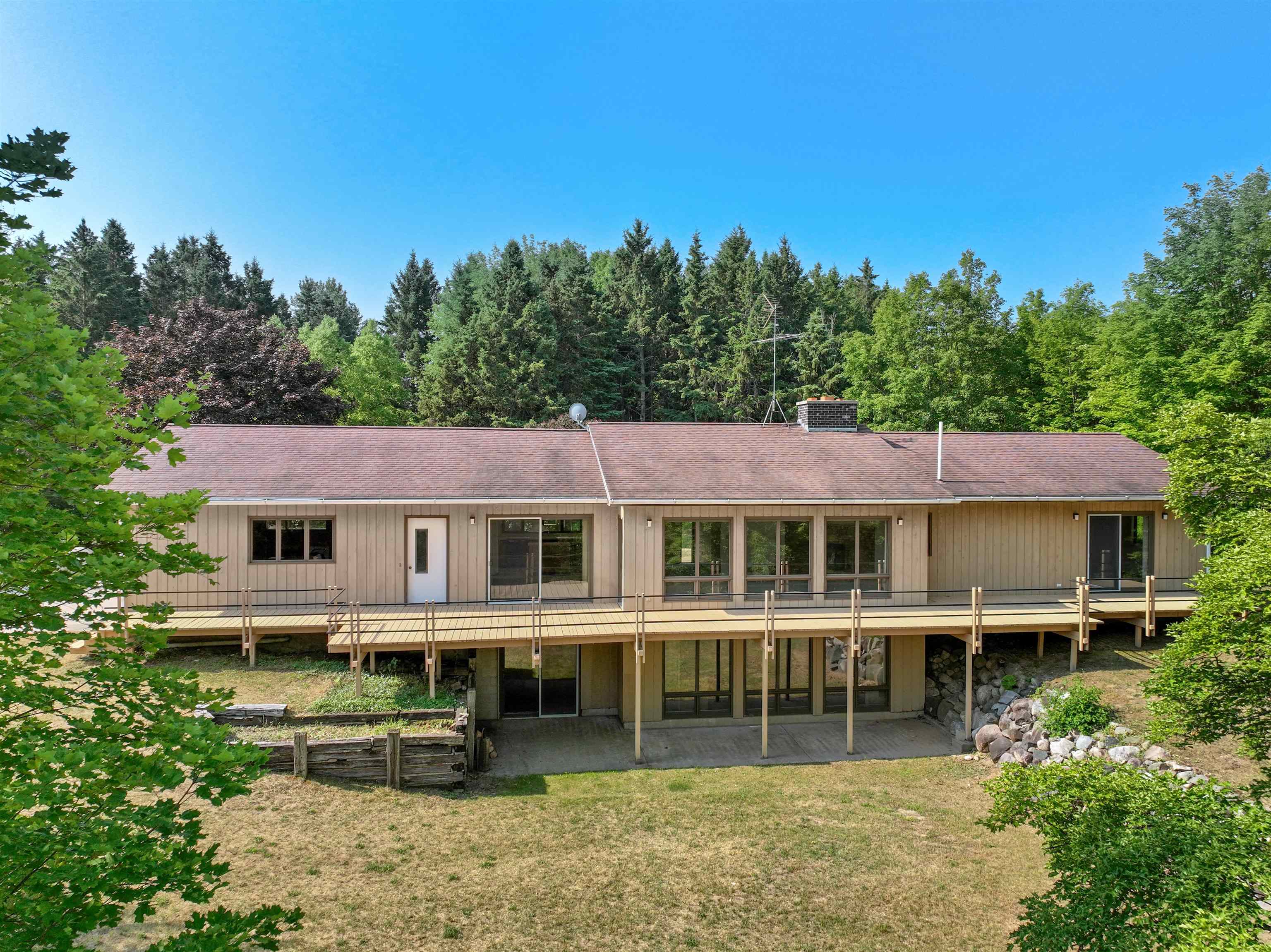 8101 East Pleasant Hill Road Suttons Bay, MI 49682 - Photo 9 of 59