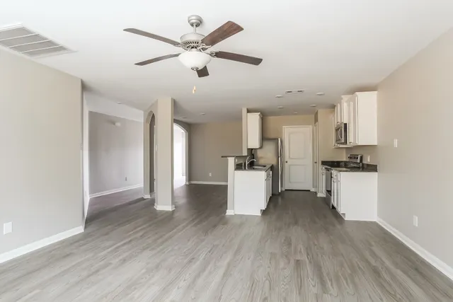 $1,850 | 27084 Leonardo Drive, Magnolia, TX 77355