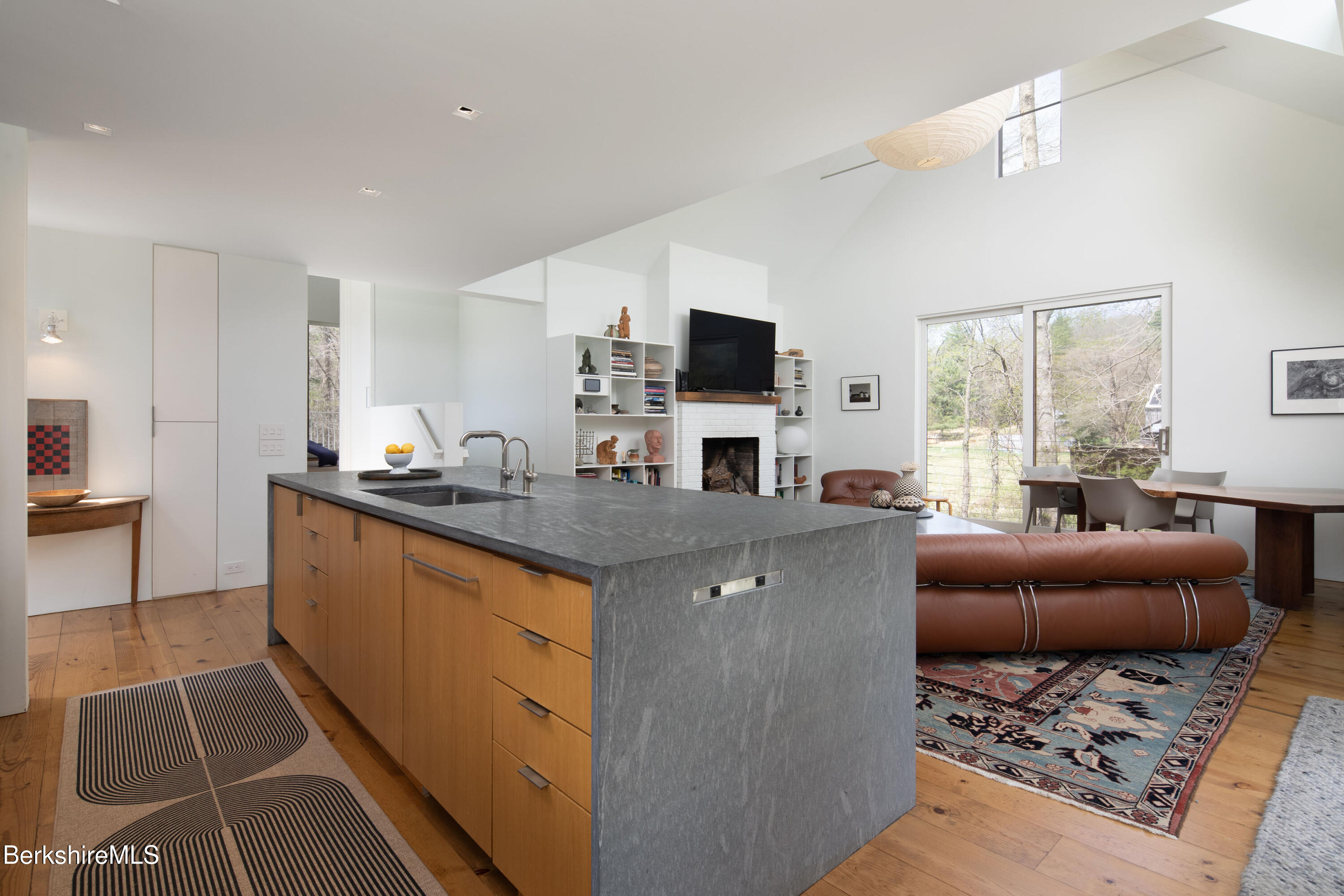 856 Barnum Street Sheffield, MA 01257 - Photo 15 of 34 Island to Living