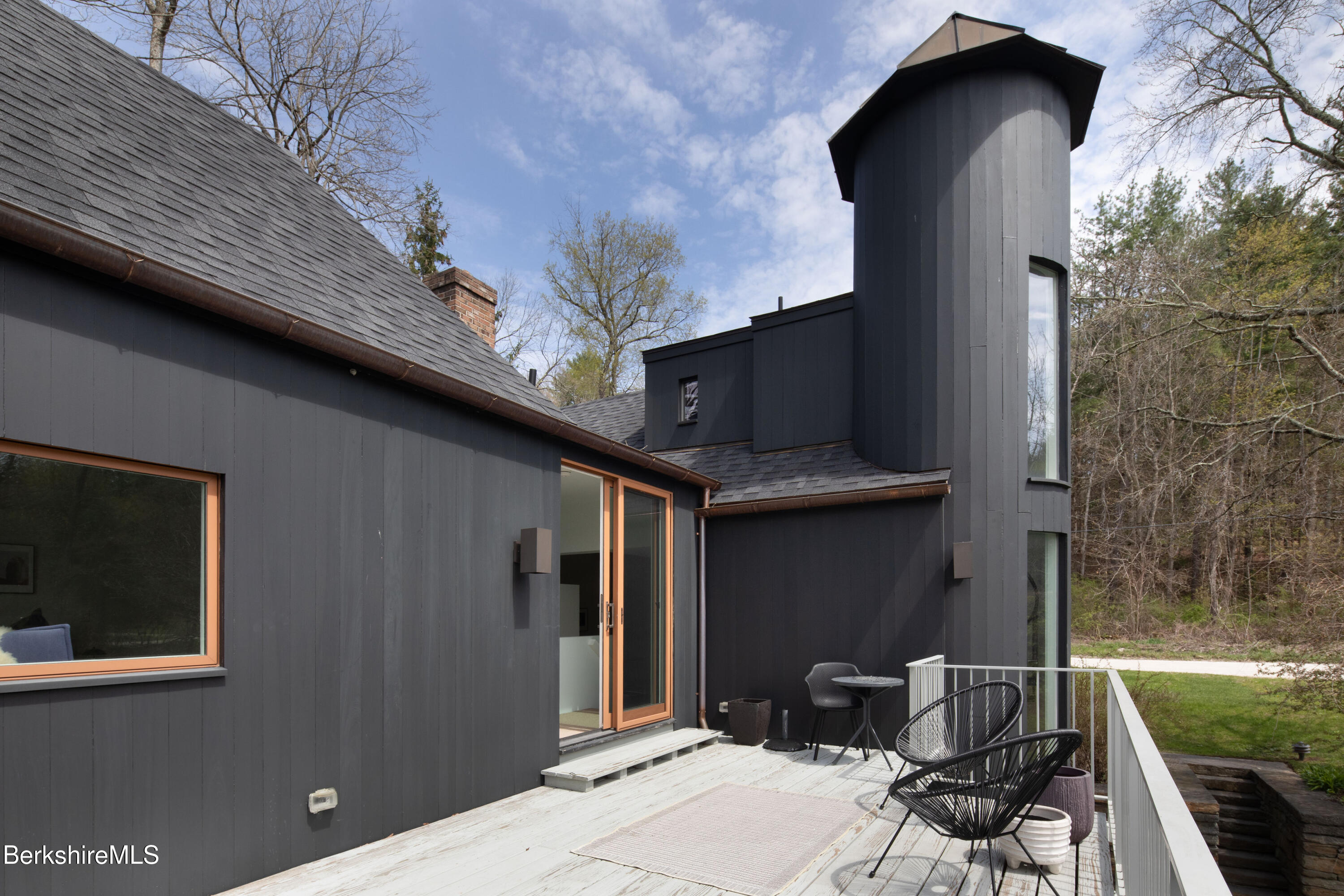856 Barnum Street Sheffield, MA 01257 - Photo 17 of 34 Sunny Deck