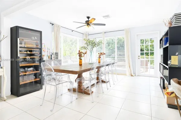 $8,800 | 820 West 43rd Court, Miami Beach, FL 33140