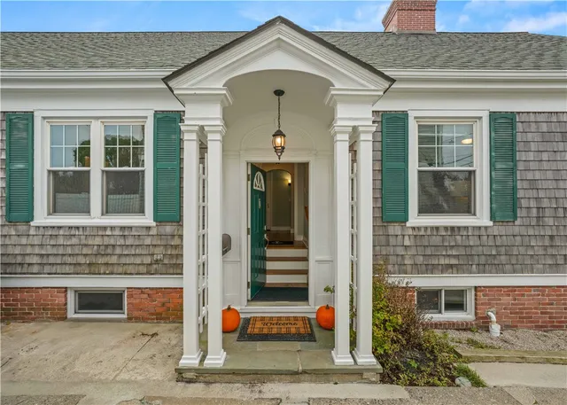 $35,000 | 112 Esplanade, Middletown, RI 02842