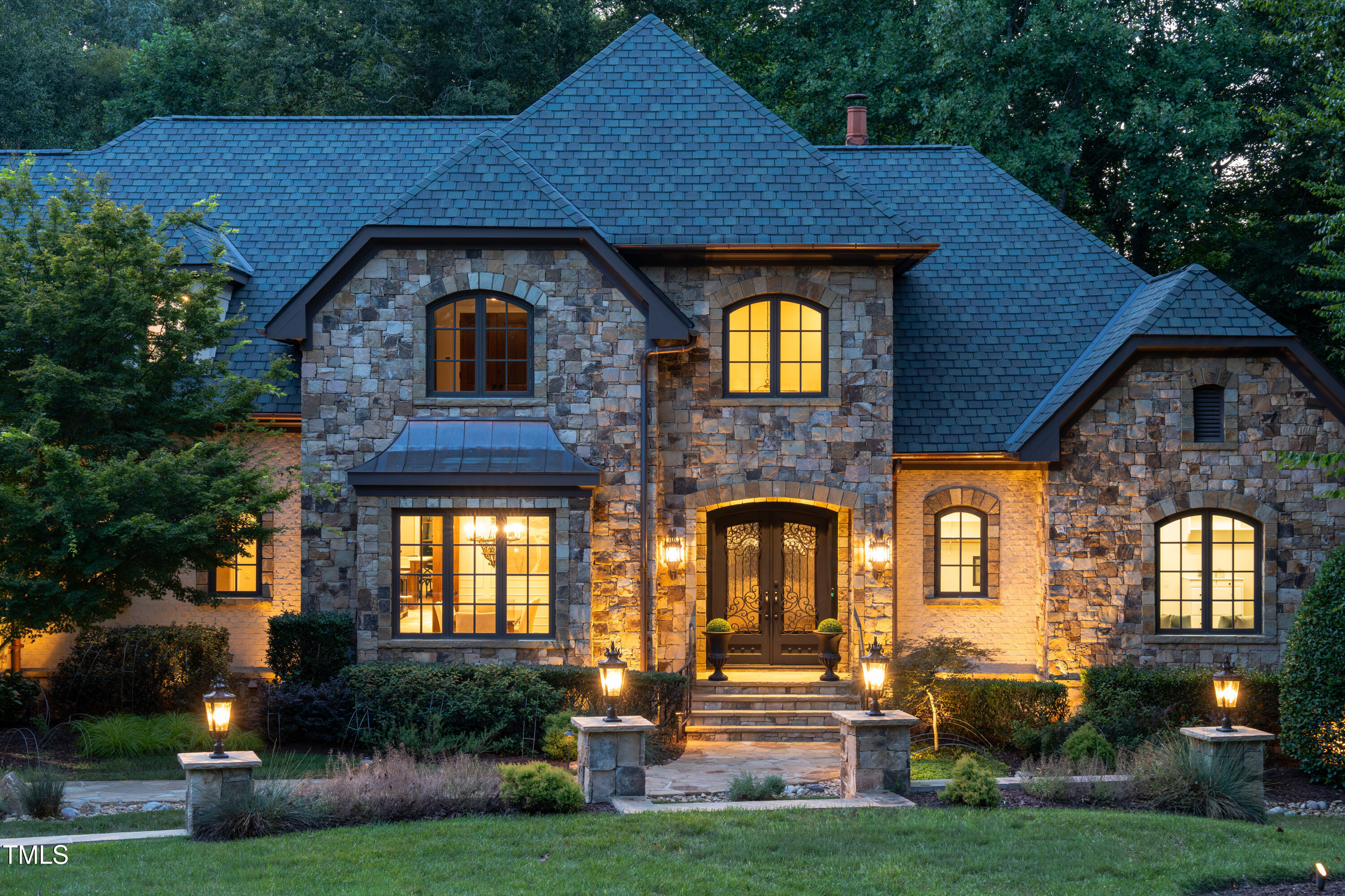 11213 Jonas Ridge Lane Raleigh, NC 27613 - Photo 3 of 91 a front view of a house with garden