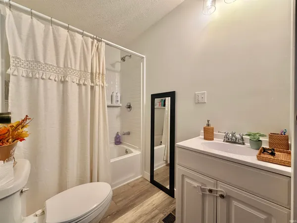 $339,900 | 5134 South 1500th Street West, Carlisle, IN 47838