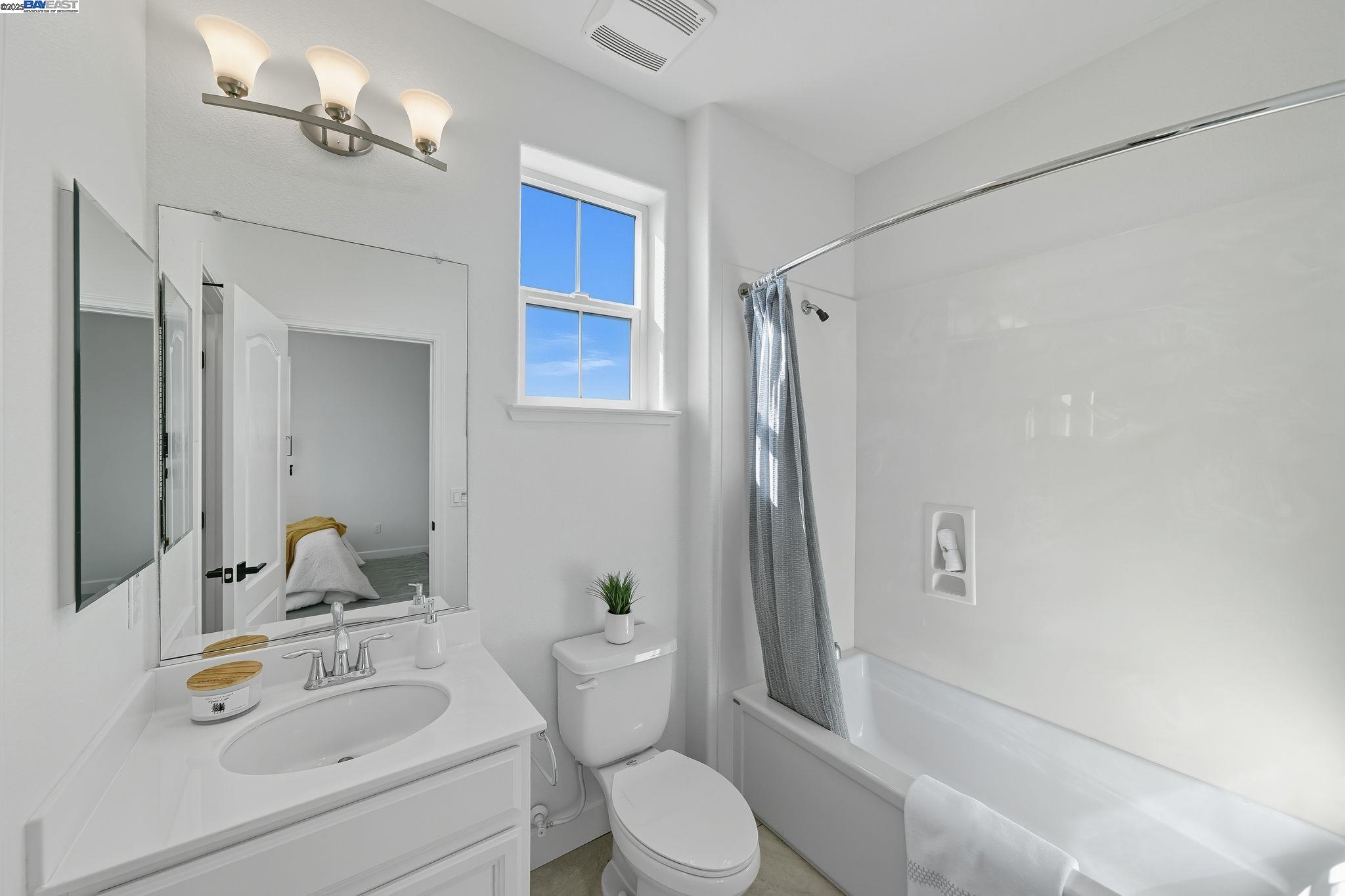 3005 Vittoria Loop Dublin, CA 94568 - Photo 28 of 37