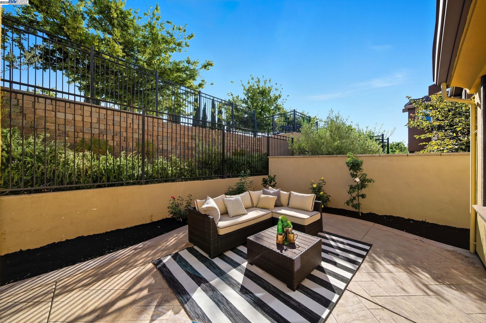 3005 Vittoria Loop Dublin, CA 94568 - Photo 33 of 37