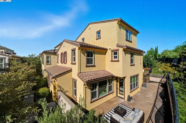 $1,590,000 | 3005 Vittoria Loop, Dublin, CA 94568