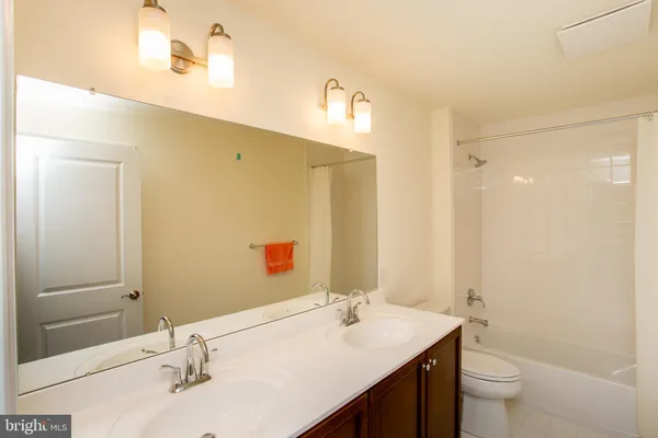 $734,900 | 44 Parry Way, Warminster, PA 18974