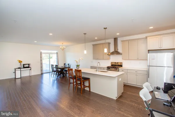 $734,900 | 44 Parry Way, Warminster, PA 18974