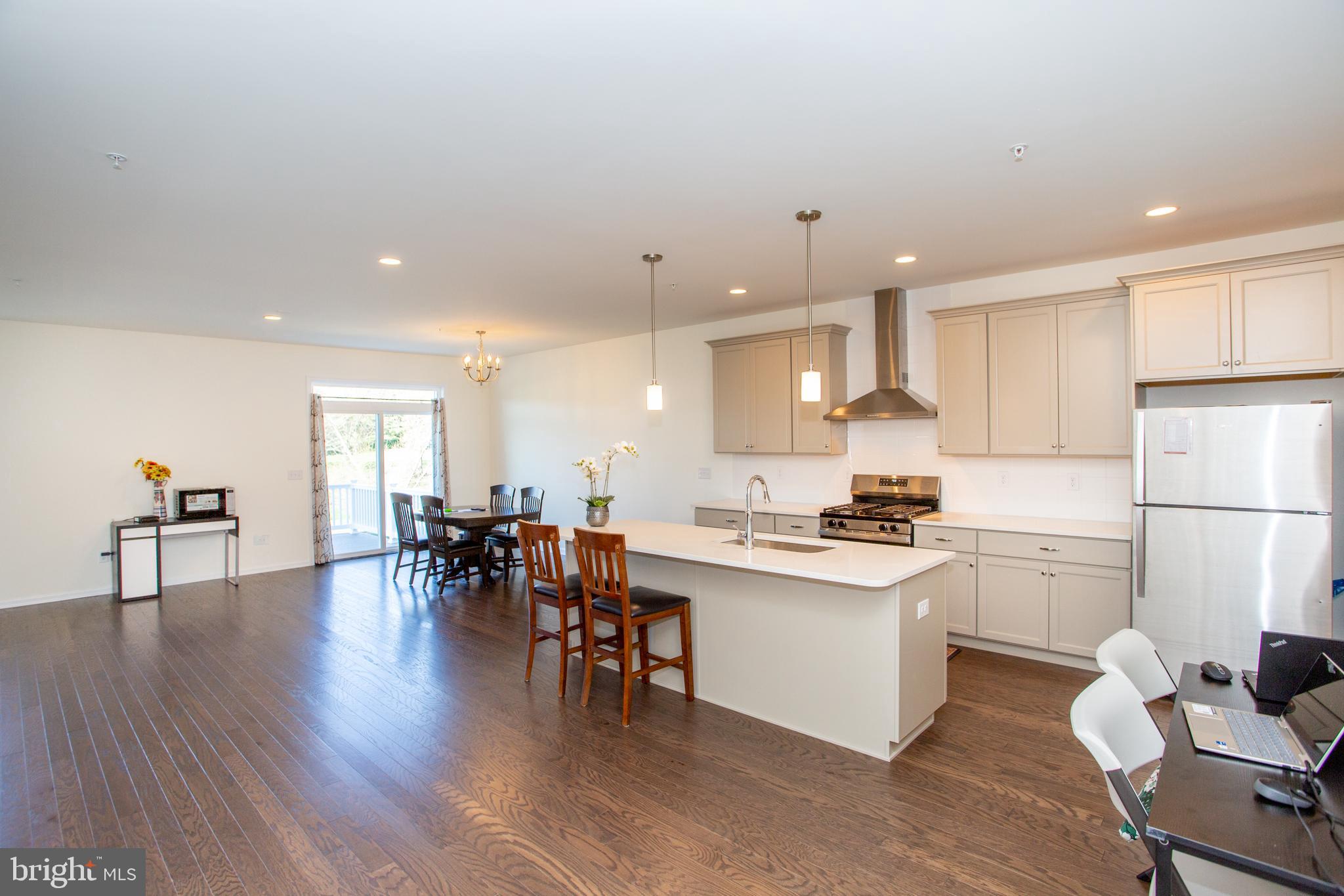 44 Parry Way Warminster, PA 18974 - Photo 34 of 36 Open Floor Plan