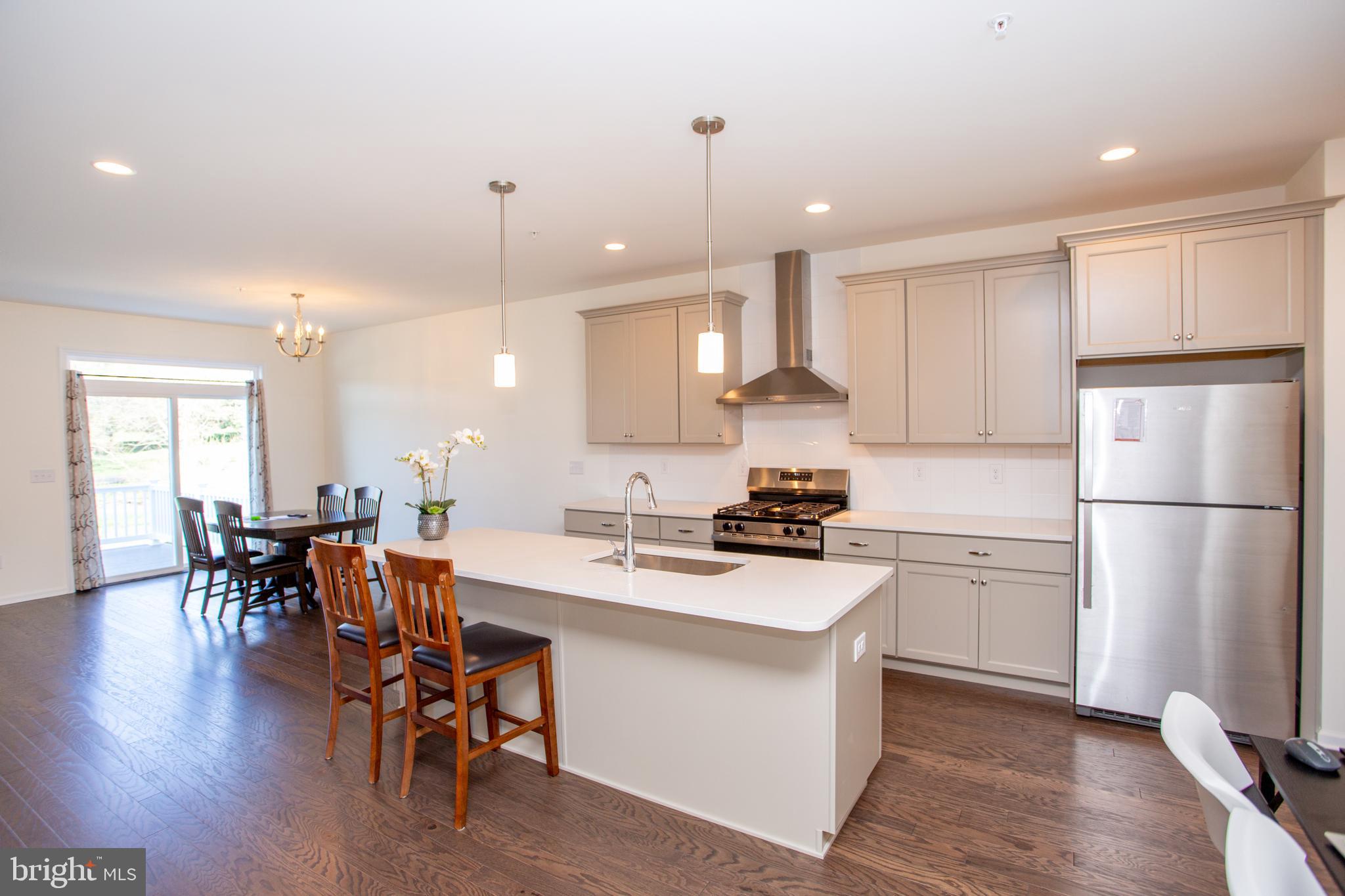 44 Parry Way Warminster, PA 18974 - Photo 4 of 36 Kitchen