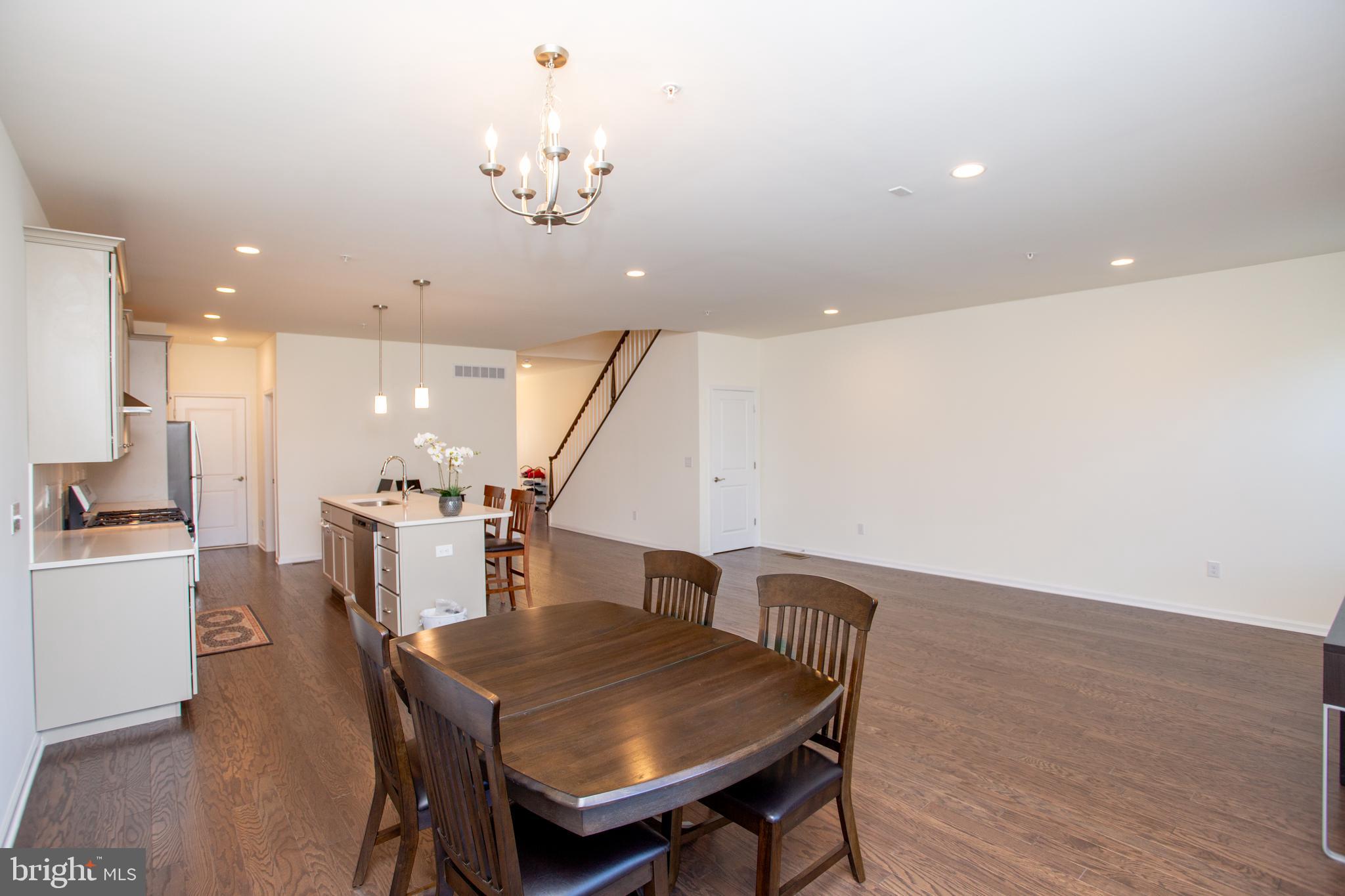 44 Parry Way Warminster, PA 18974 - Photo 5 of 36 Dining Area