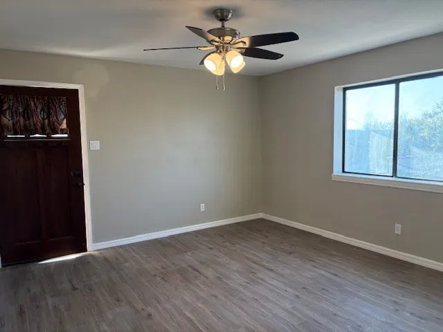 $1,800 | 1504 5th Street, Kerrville, TX 78028