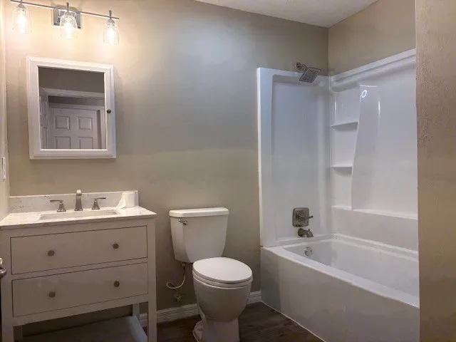 $1,800 | 1504 5th Street, Kerrville, TX 78028