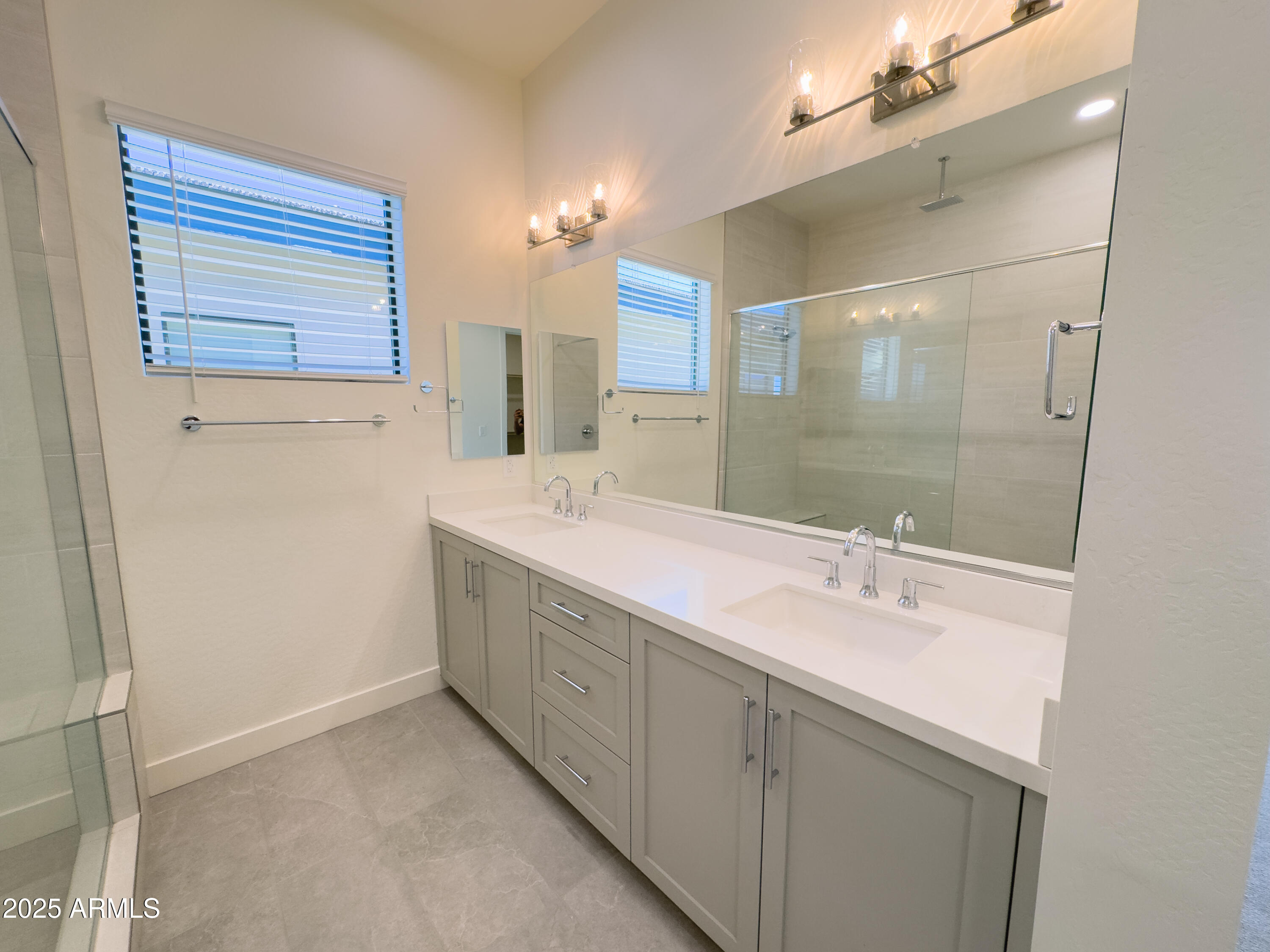 1 Easy Street, Unit 11 Carefree, AZ 85377 - Photo 12 of 40 Primary Bath