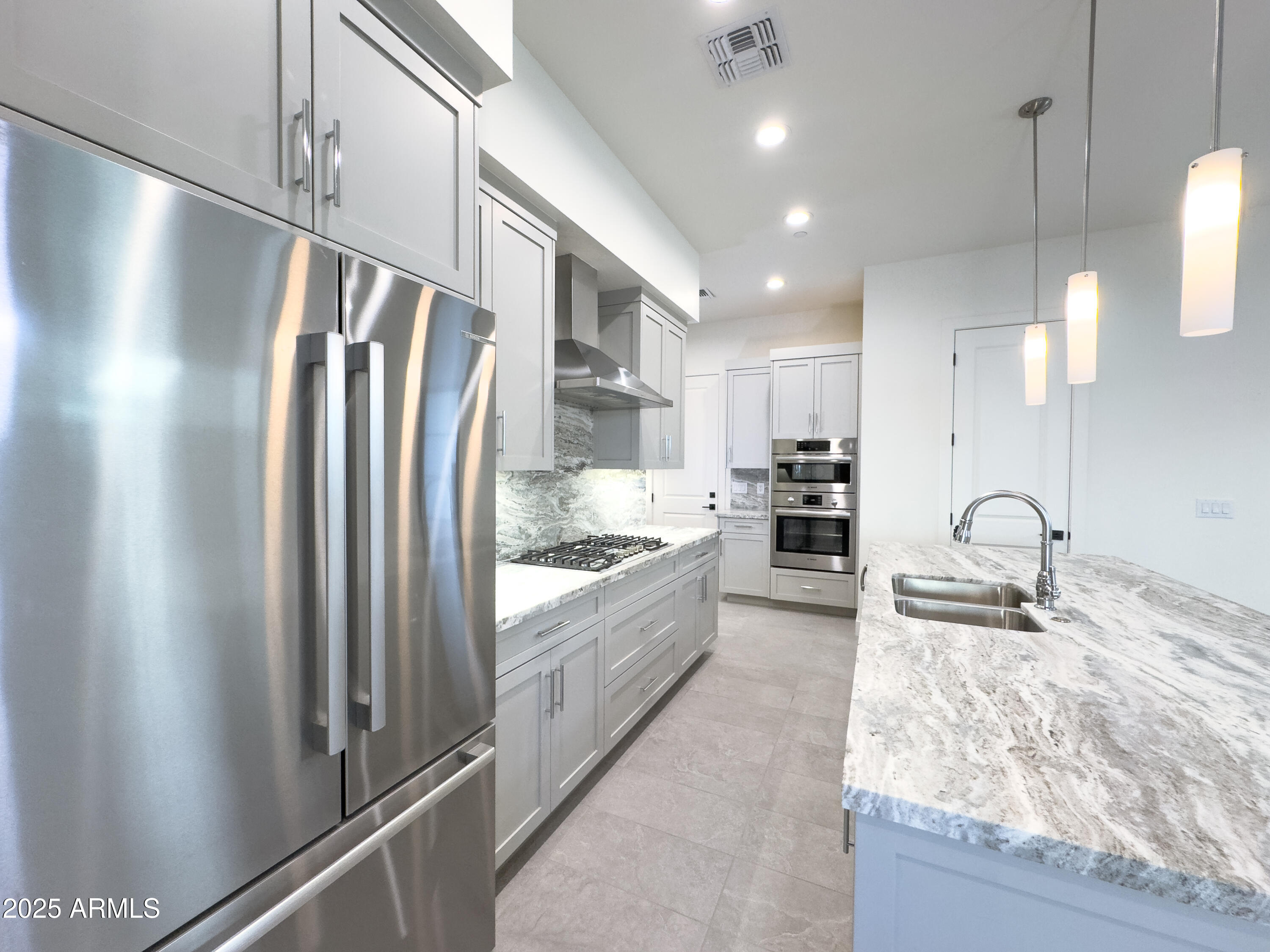 1 Easy Street, Unit 11 Carefree, AZ 85377 - Photo 5 of 40 Kitchen