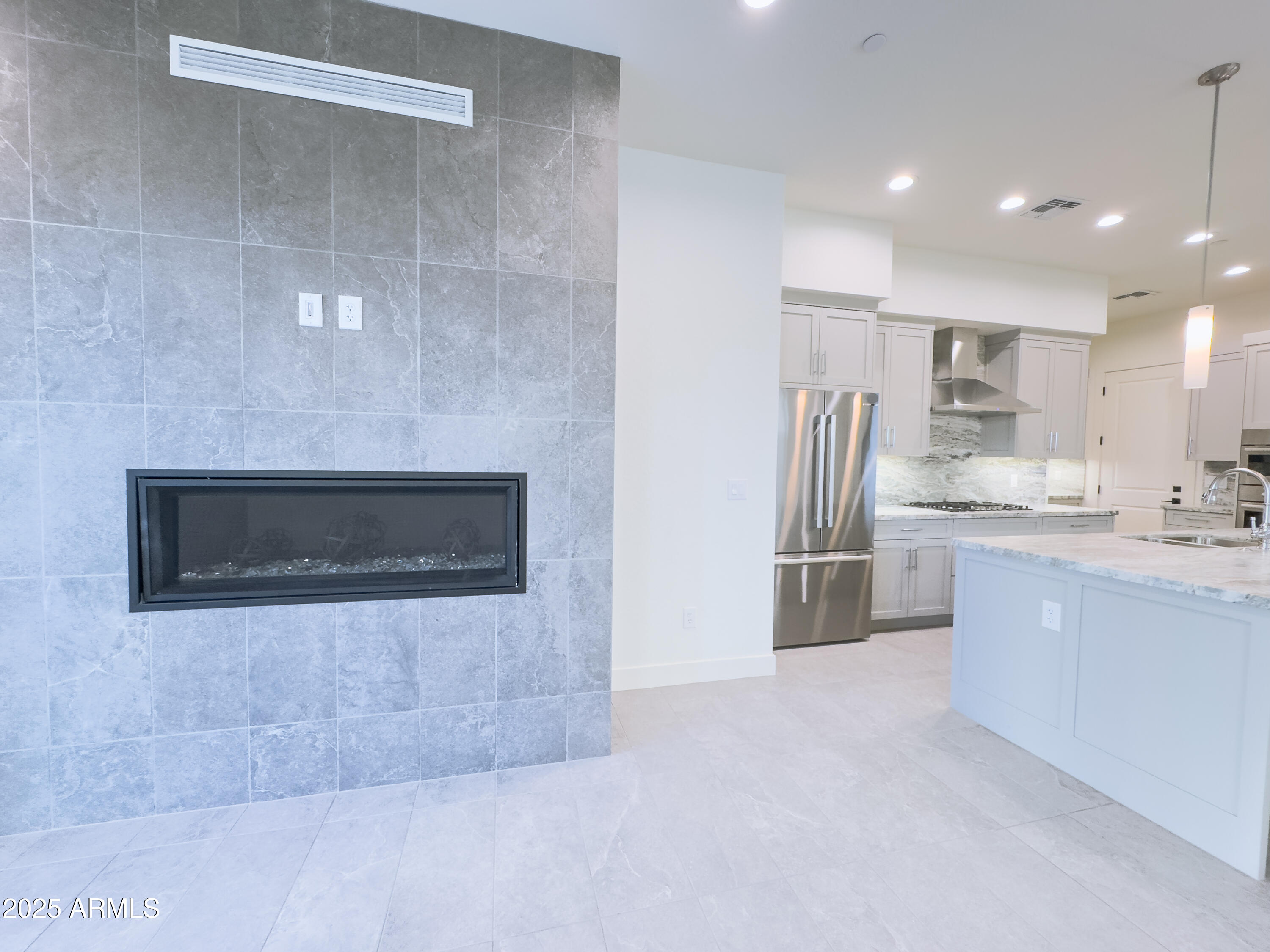 1 Easy Street, Unit 11 Carefree, AZ 85377 - Photo 8 of 40 Living Room