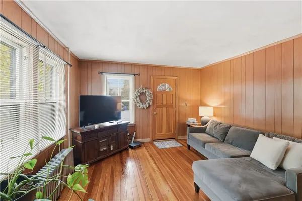 $875,000 | 2 Wilson Street, Bristol, RI 02809