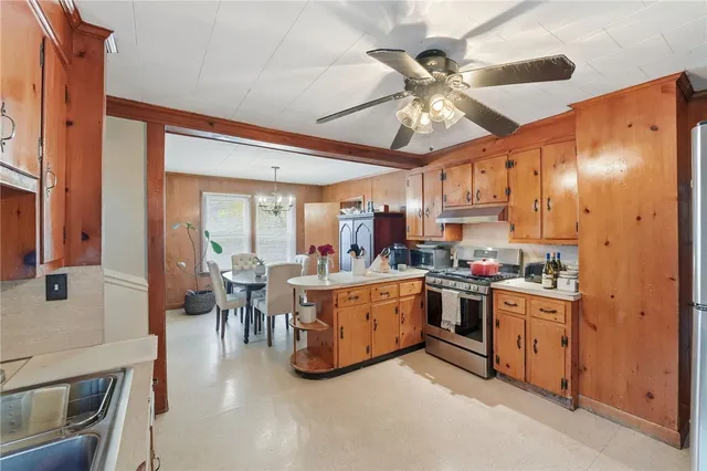 $925,000 | 2 Wilson Street, Bristol, RI 02809