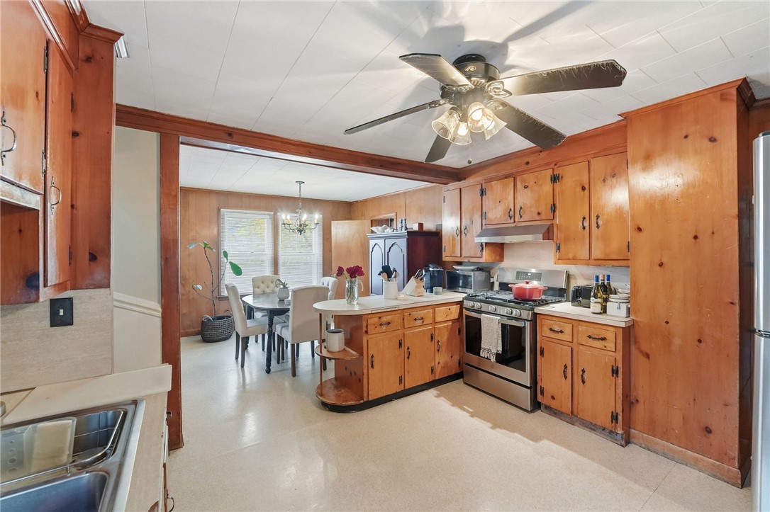 2 Wilson Street Bristol, RI 02809 - Photo 9 of 15