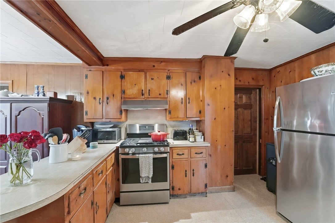 2 Wilson Street Bristol, RI 02809 - Photo 10 of 15