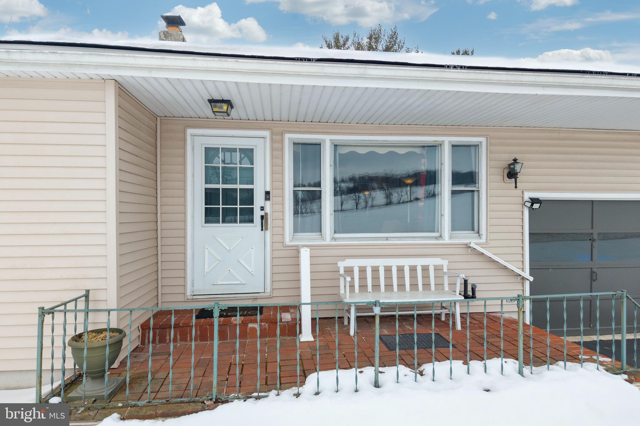 129 Old State Road Reading, PA 19606 - Photo 5 of 42