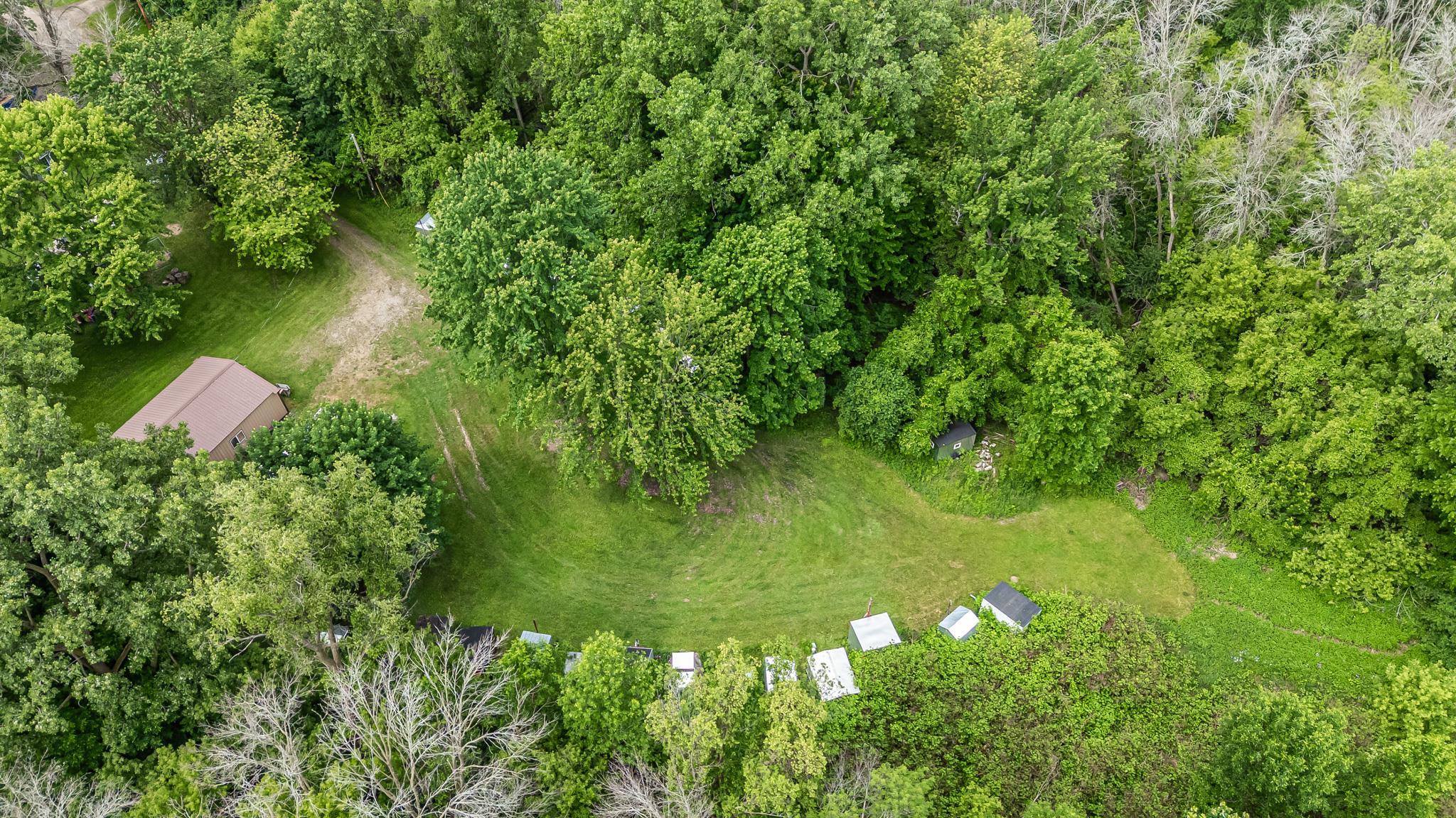 825 Welcome Road Menasha, WI 54952 - Photo 14 of 17