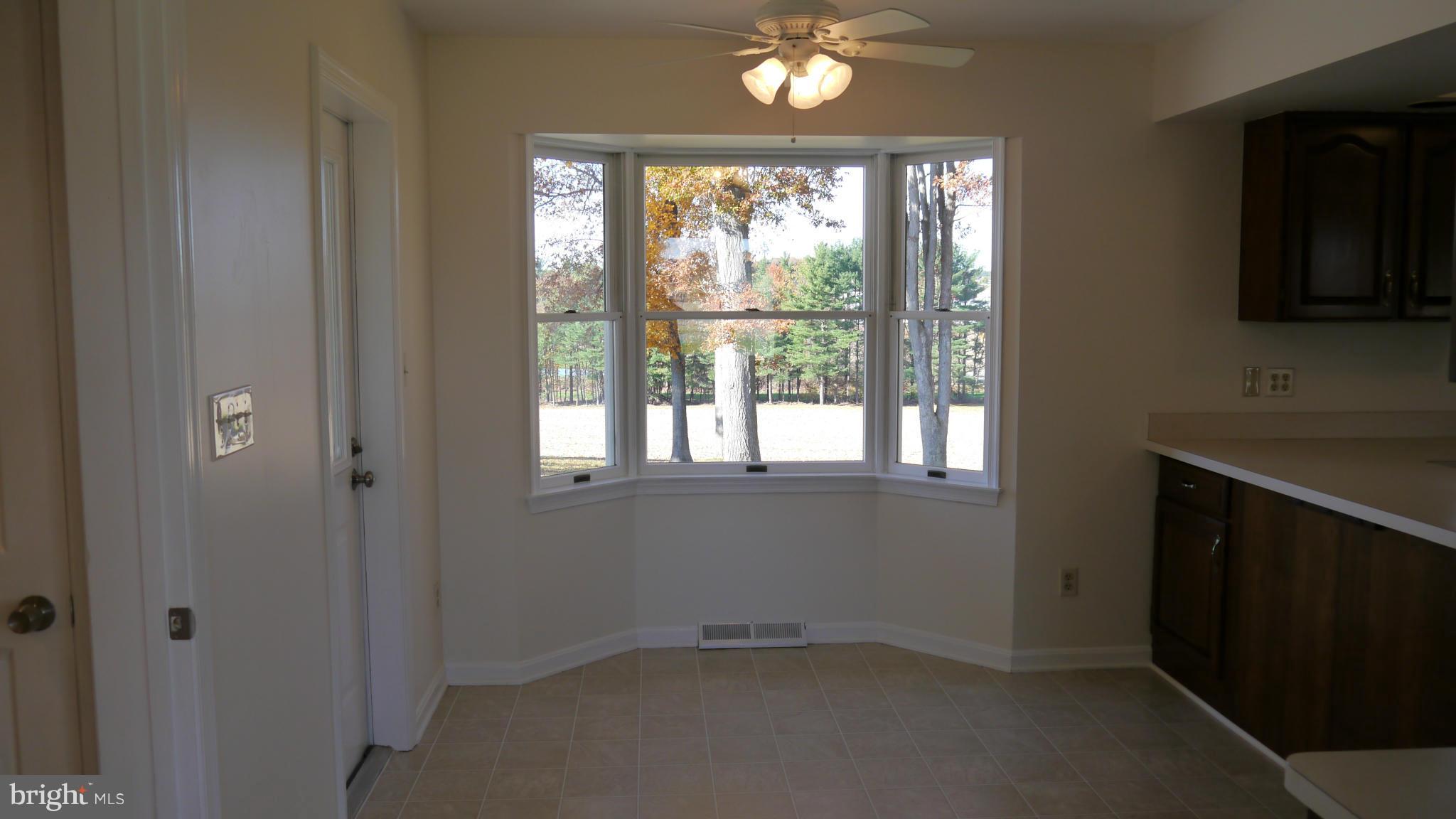 5426 Rocks Road Pylesville, MD 21132 - Photo 17 of 25 Living Room