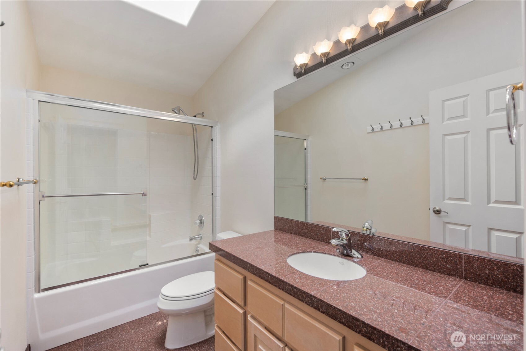 936 North 93rd Street Seattle, WA 98103 - Photo 17 of 39