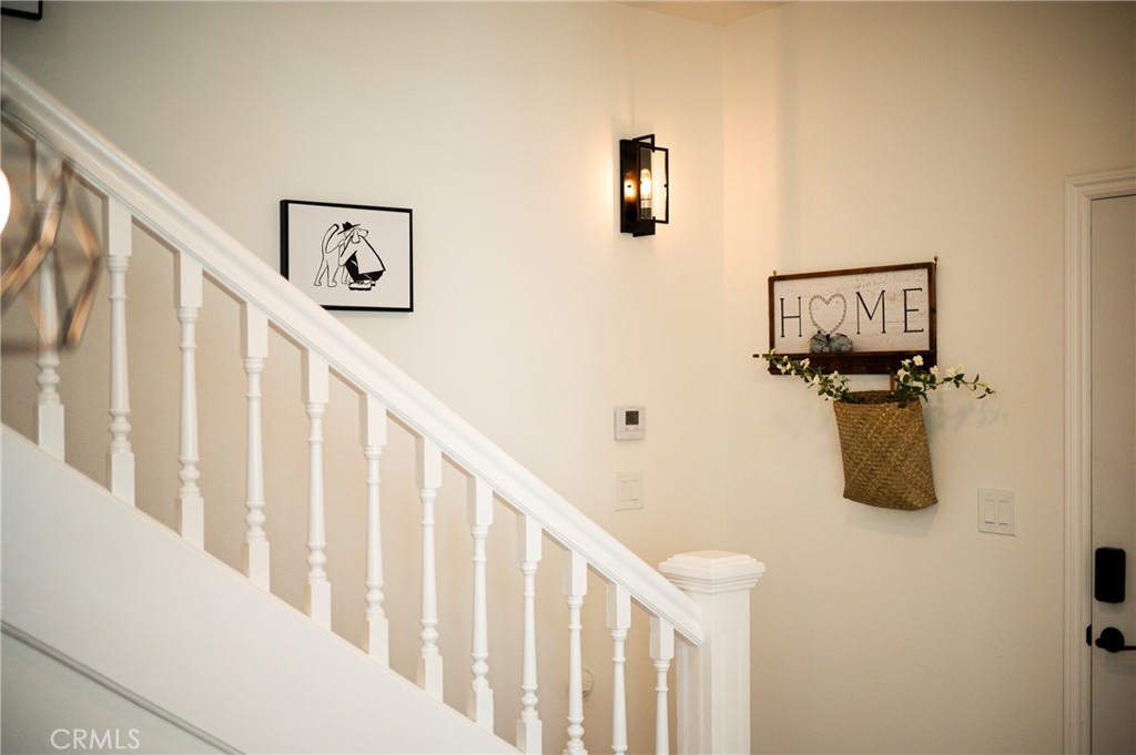 1014 Myrtle Avenue Long Beach, CA 90813 - Photo 22 of 70 a view of a hallway with seating area