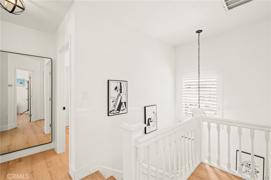 1014 Myrtle Avenue Long Beach, CA 90813 - Photo 23 of 70 Front Unit