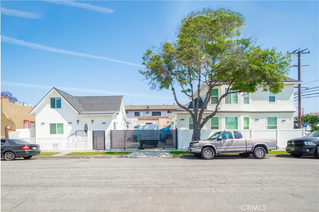 1014 Myrtle Avenue Long Beach, CA 90813 - Photo 3 of 70 a building view