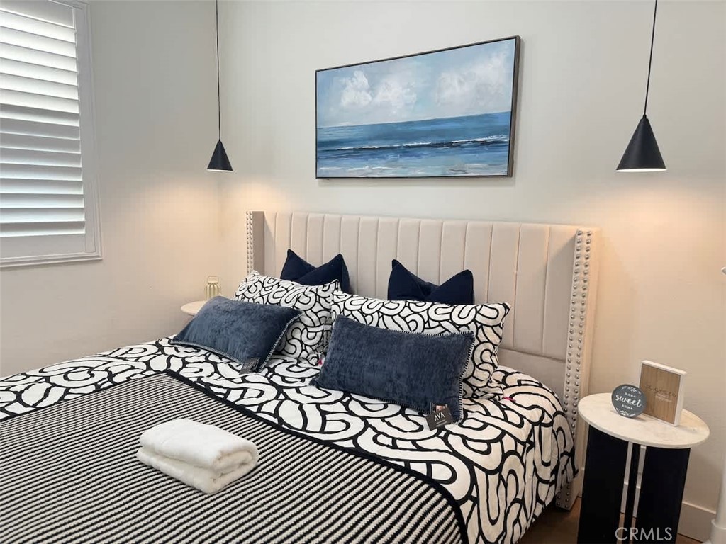 1014 Myrtle Avenue Long Beach, CA 90813 - Photo 45 of 70 a bed room with a bed and a couch