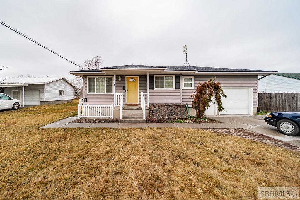 318 South 3rd West Rexburg, ID 83440 - Photo 1 of 43 Main View