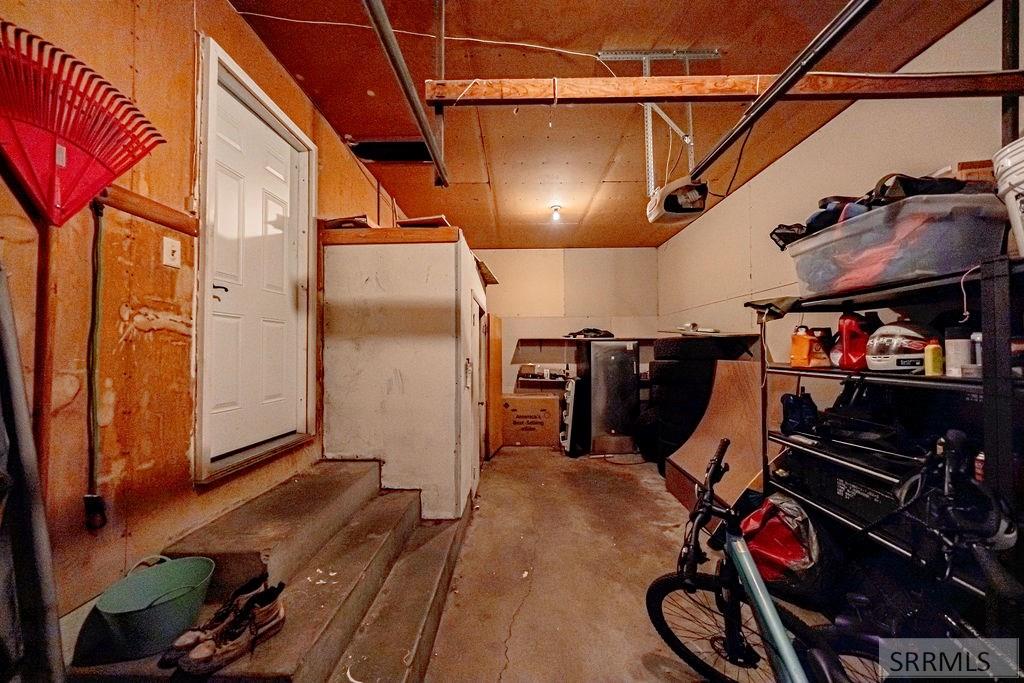 318 South 3rd West Rexburg, ID 83440 - Photo 40 of 43