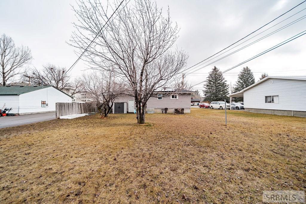318 South 3rd West Rexburg, ID 83440 - Photo 41 of 43