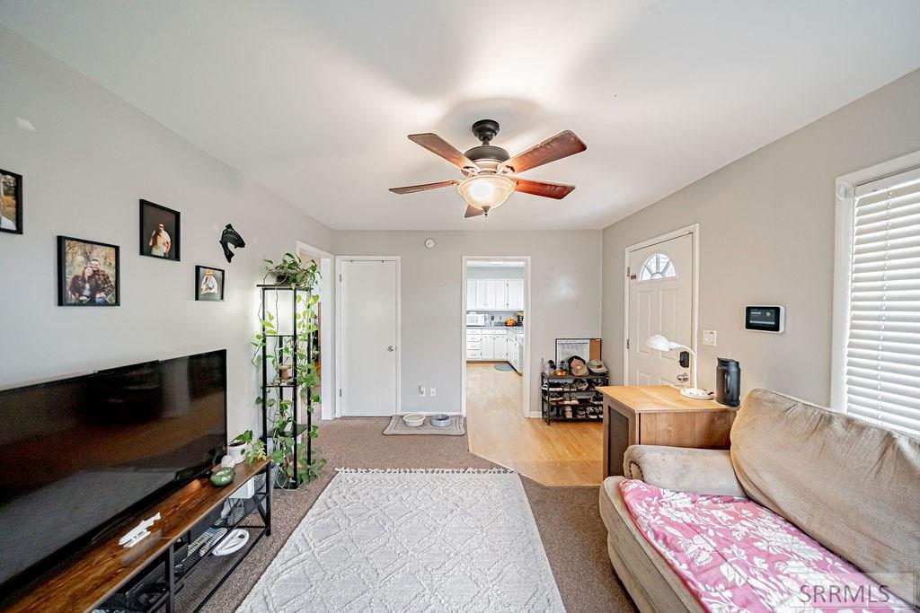 318 South 3rd West Rexburg, ID 83440 - Photo 7 of 43