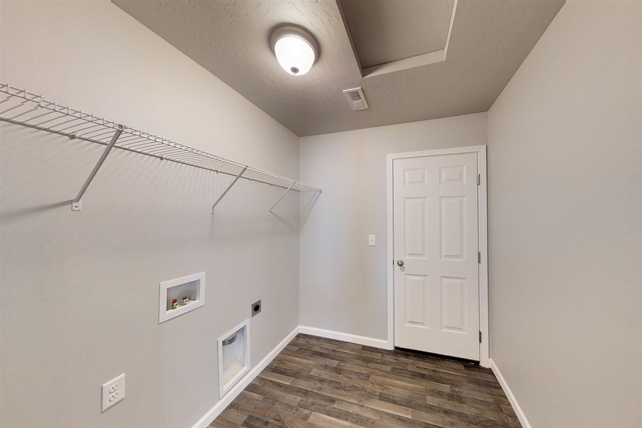 813 East Paske Road Colbert, WA 99005 - Photo 14 of 20